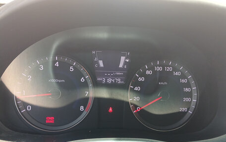 Hyundai Solaris II рестайлинг, 2011 год, 620 000 рублей, 12 фотография