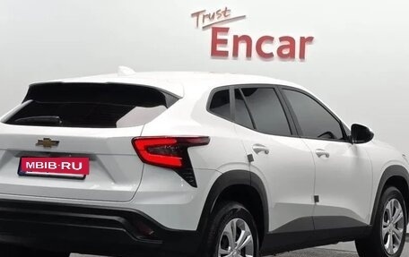 Chevrolet Trax, 2023 год, 1 650 000 рублей, 3 фотография