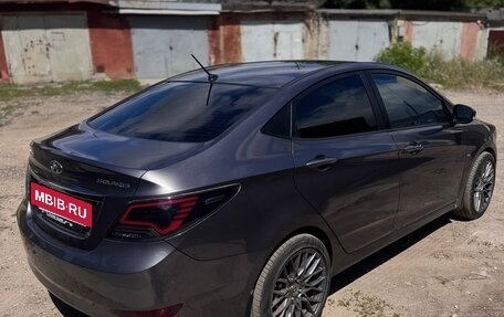 Hyundai Solaris II рестайлинг, 2015 год, 1 380 000 рублей, 5 фотография