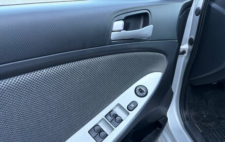 Hyundai Solaris II рестайлинг, 2011 год, 611 000 рублей, 10 фотография