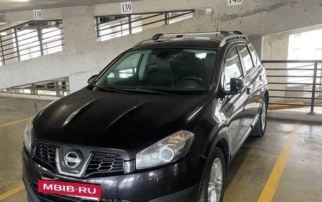 Nissan Qashqai+2 I, 2013 год, 1 094 000 рублей, 2 фотография