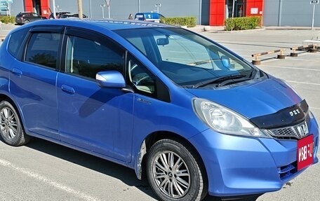 Honda Fit III, 2011 год, 870 000 рублей, 2 фотография