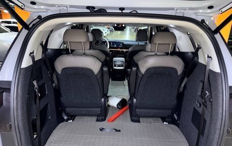 KIA Carnival, 2025 год, 6 000 000 рублей, 7 фотография