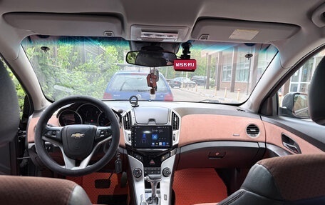Chevrolet Cruze II, 2013 год, 800 000 рублей, 7 фотография