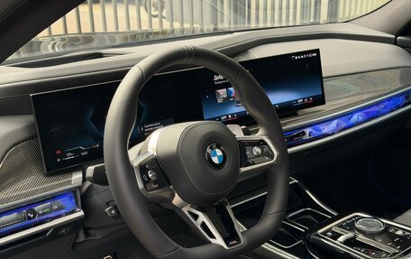 BMW 7 серия, 2025 год, 13 700 000 рублей, 12 фотография