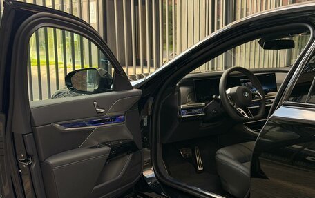 BMW 7 серия, 2025 год, 13 700 000 рублей, 10 фотография