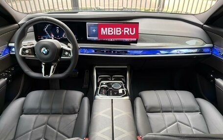 BMW 7 серия, 2025 год, 13 700 000 рублей, 14 фотография