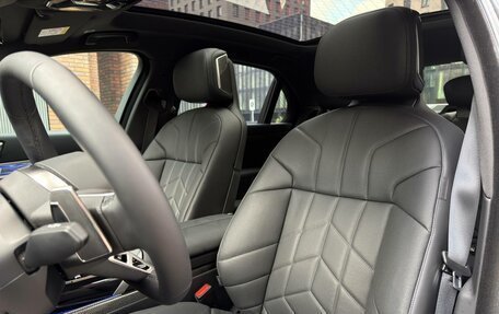 BMW 7 серия, 2025 год, 13 700 000 рублей, 21 фотография