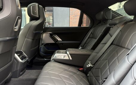 BMW 7 серия, 2025 год, 13 700 000 рублей, 26 фотография