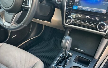 Subaru Outback IV рестайлинг, 2017 год, 2 400 000 рублей, 5 фотография