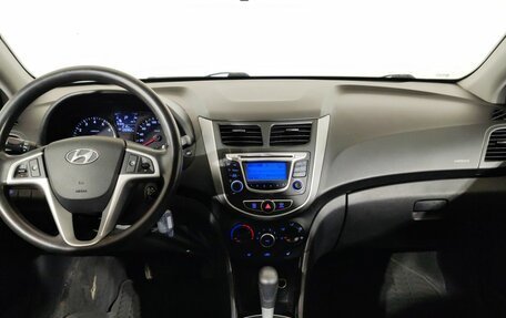 Hyundai Solaris II рестайлинг, 2013 год, 869 000 рублей, 10 фотография