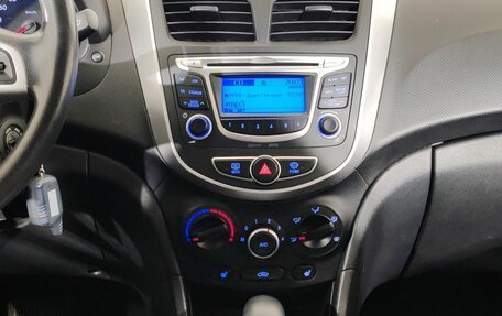 Hyundai Solaris II рестайлинг, 2013 год, 869 000 рублей, 11 фотография
