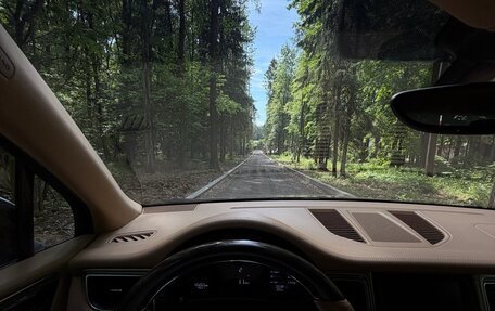 Porsche Macan I рестайлинг, 2015 год, 3 100 000 рублей, 25 фотография
