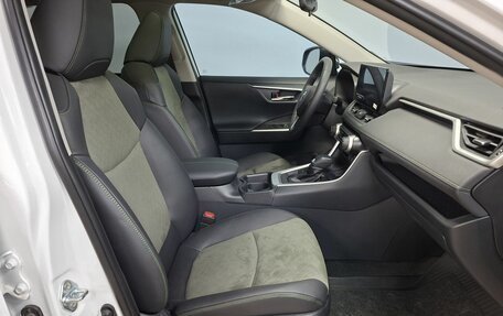Toyota RAV4, 2025 год, 4 350 000 рублей, 10 фотография