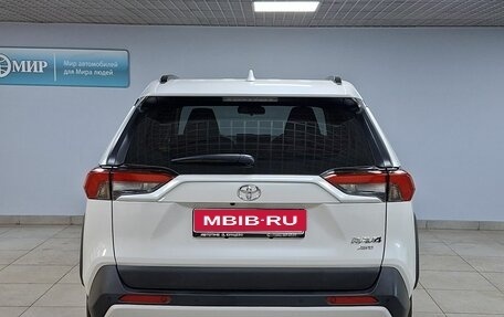 Toyota RAV4, 2025 год, 4 350 000 рублей, 6 фотография