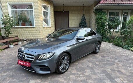 Mercedes-Benz E-Класс, 2019 год, 2 990 000 рублей, 6 фотография