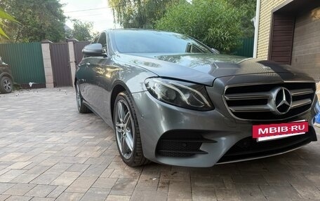 Mercedes-Benz E-Класс, 2019 год, 2 990 000 рублей, 7 фотография