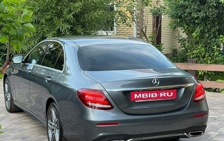 Mercedes-Benz E-Класс, 2019 год, 2 990 000 рублей, 20 фотография