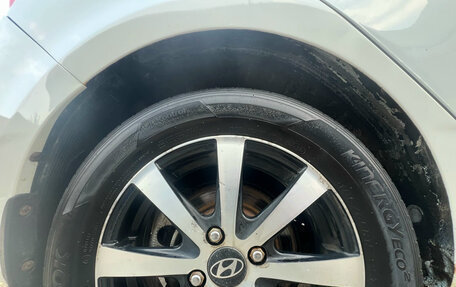 Hyundai Solaris II рестайлинг, 2012 год, 750 000 рублей, 14 фотография