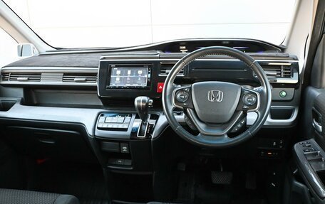 Honda Stepwgn IV, 2019 год, 2 219 000 рублей, 6 фотография