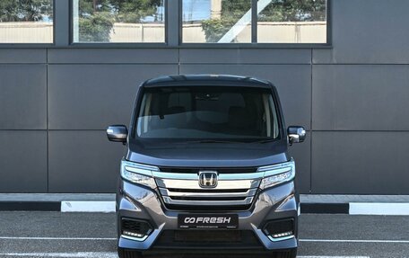 Honda Stepwgn IV, 2019 год, 2 219 000 рублей, 3 фотография