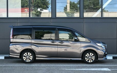 Honda Stepwgn IV, 2019 год, 2 219 000 рублей, 5 фотография