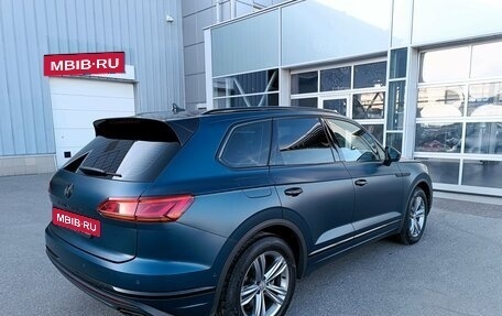 Volkswagen Touareg III, 2019 год, 5 495 000 рублей, 2 фотография