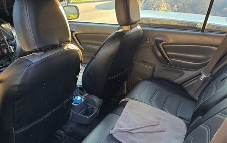 Toyota RAV4, 2001 год, 600 000 рублей, 7 фотография