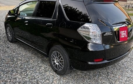 Honda Fit Shuttle I рестайлинг, 2012 год, 950 000 рублей, 2 фотография