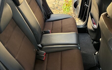 Honda Fit Shuttle I рестайлинг, 2012 год, 950 000 рублей, 14 фотография