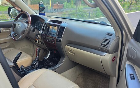 Toyota Land Cruiser Prado 120 рестайлинг, 2007 год, 1 800 000 рублей, 12 фотография