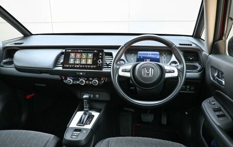 Honda Fit, 2022 год, 1 834 000 рублей, 6 фотография
