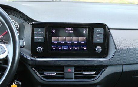 Volkswagen Polo VI (EU Market), 2021 год, 1 520 000 рублей, 12 фотография