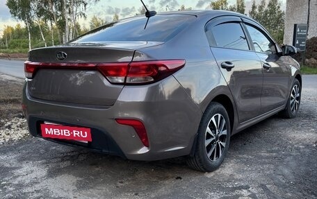 KIA Rio IV, 2018 год, 1 099 000 рублей, 3 фотография