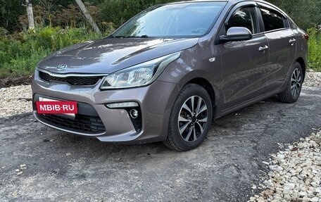 KIA Rio IV, 2018 год, 1 099 000 рублей, 2 фотография