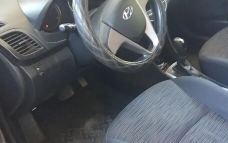 Hyundai Solaris II рестайлинг, 2014 год, 790 000 рублей, 2 фотография