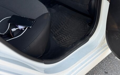 Hyundai Solaris II рестайлинг, 2013 год, 670 000 рублей, 14 фотография