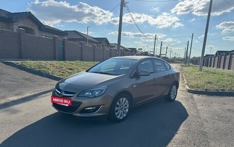 Opel Astra J, 2012 год, 720 000 рублей, 3 фотография