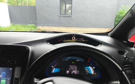 Nissan Leaf I, 2015 год, 800 000 рублей, 10 фотография