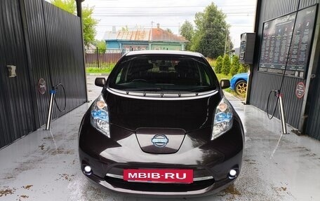 Nissan Leaf I, 2015 год, 800 000 рублей, 2 фотография