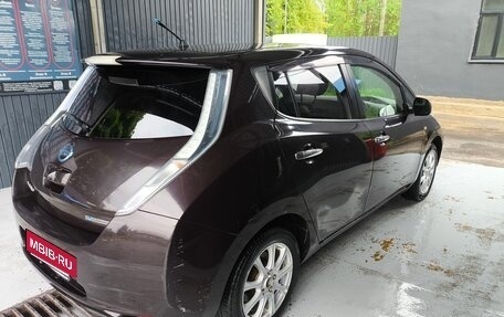 Nissan Leaf I, 2015 год, 800 000 рублей, 4 фотография
