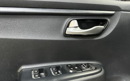 KIA Rio IV, 2018 год, 1 569 000 рублей, 19 фотография