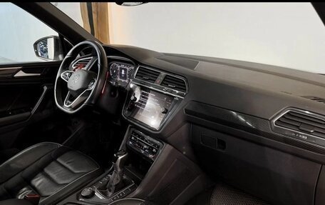 Volkswagen Tiguan II, 2021 год, 3 670 000 рублей, 5 фотография