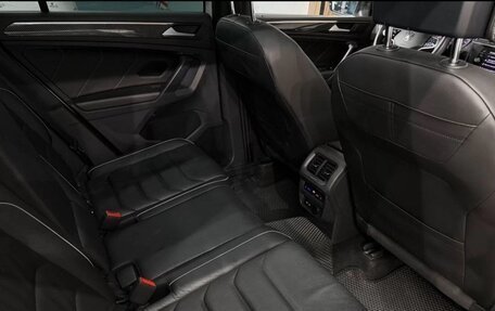 Volkswagen Tiguan II, 2021 год, 3 670 000 рублей, 12 фотография