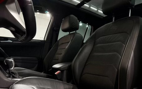 Volkswagen Tiguan II, 2021 год, 3 670 000 рублей, 8 фотография