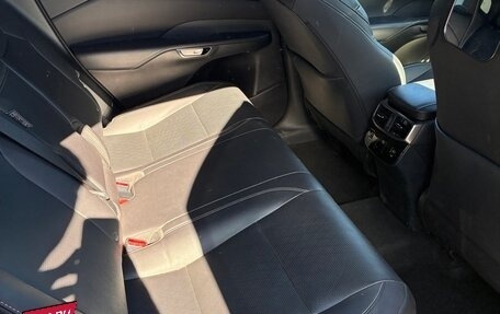 Lexus RX IV рестайлинг, 2023 год, 5 500 000 рублей, 8 фотография
