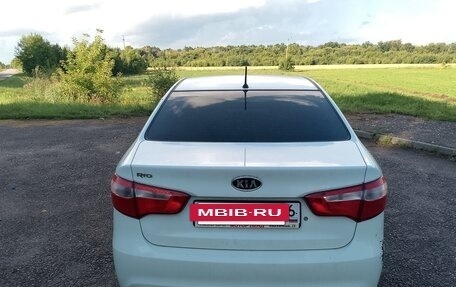 KIA Rio III рестайлинг, 2013 год, 800 000 рублей, 2 фотография