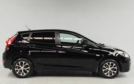 Hyundai Solaris II рестайлинг, 2013 год, 863 000 рублей, 3 фотография