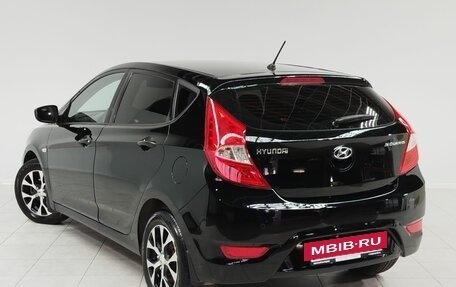 Hyundai Solaris II рестайлинг, 2013 год, 863 000 рублей, 6 фотография