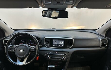 KIA Sportage IV рестайлинг, 2018 год, 1 990 000 рублей, 5 фотография